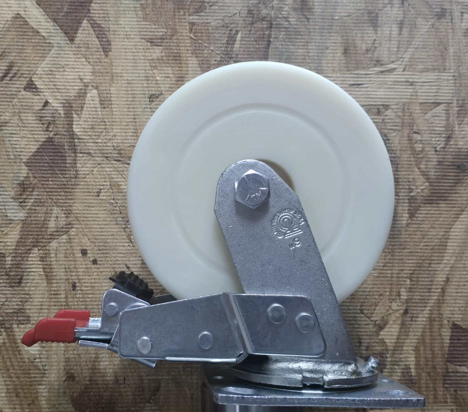 FTNL60JE6017YY - RODAJA BASE PLACA GIRATORIA CON FRENO TOTAL LOCK 6X2" NYLAMID FTNL60JE6017YY